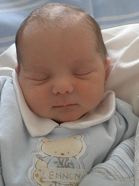 Loris Lennon (16-12-09) 005.jpg - OLYMPUS DIGITAL CAMERA         